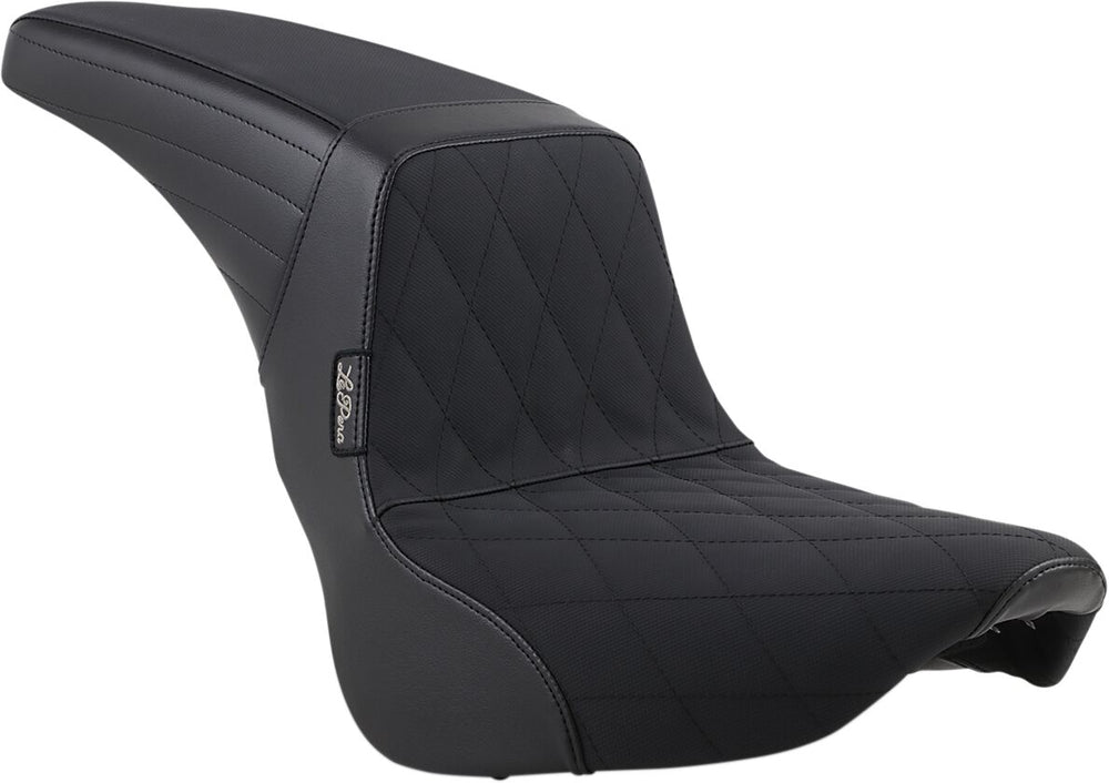 LE Pera Selle Kickflip